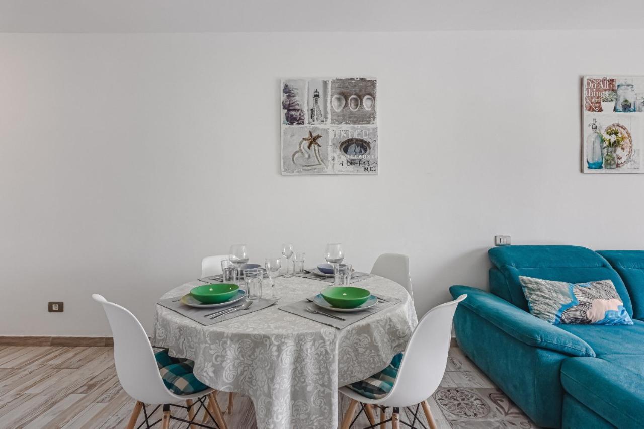 Cozy Apartment In El Duque By Altamarhomes Costa Adeje  Kültér fotó
